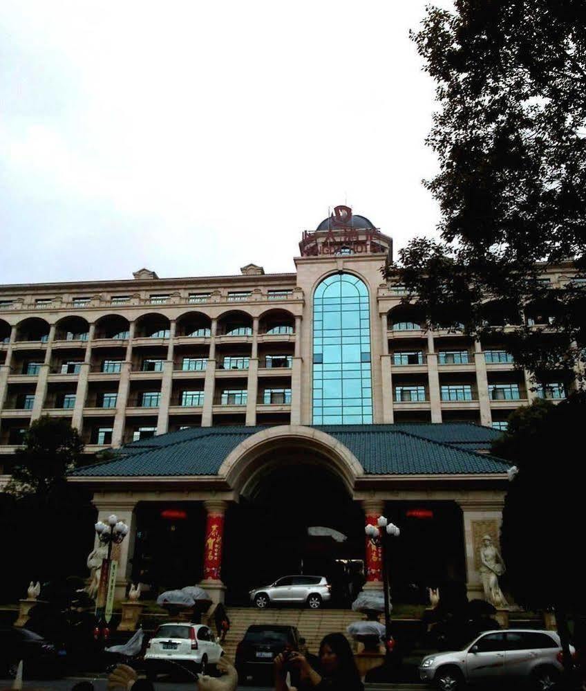 Qingyuan Hengda Hotel Екстер'єр фото